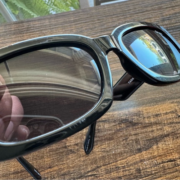 Quay Black Yada Yada Sunglasses - Picture 8 of 12